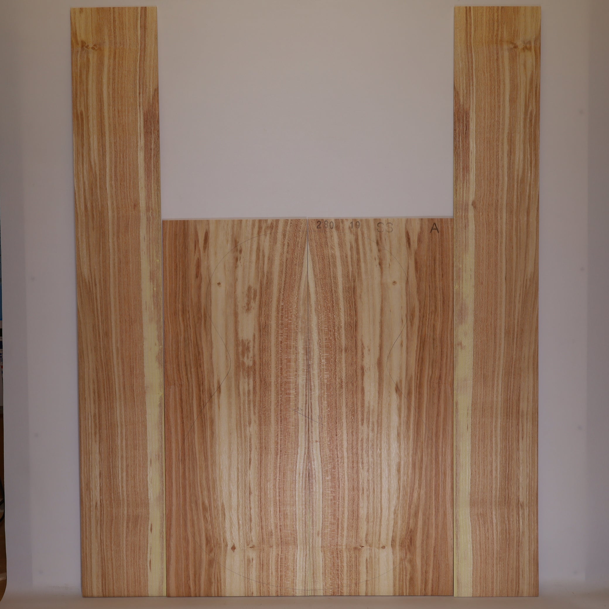 Gleditschie Set (Boden/Zargen) für Steelstring Gitarre A (Nr. 343)