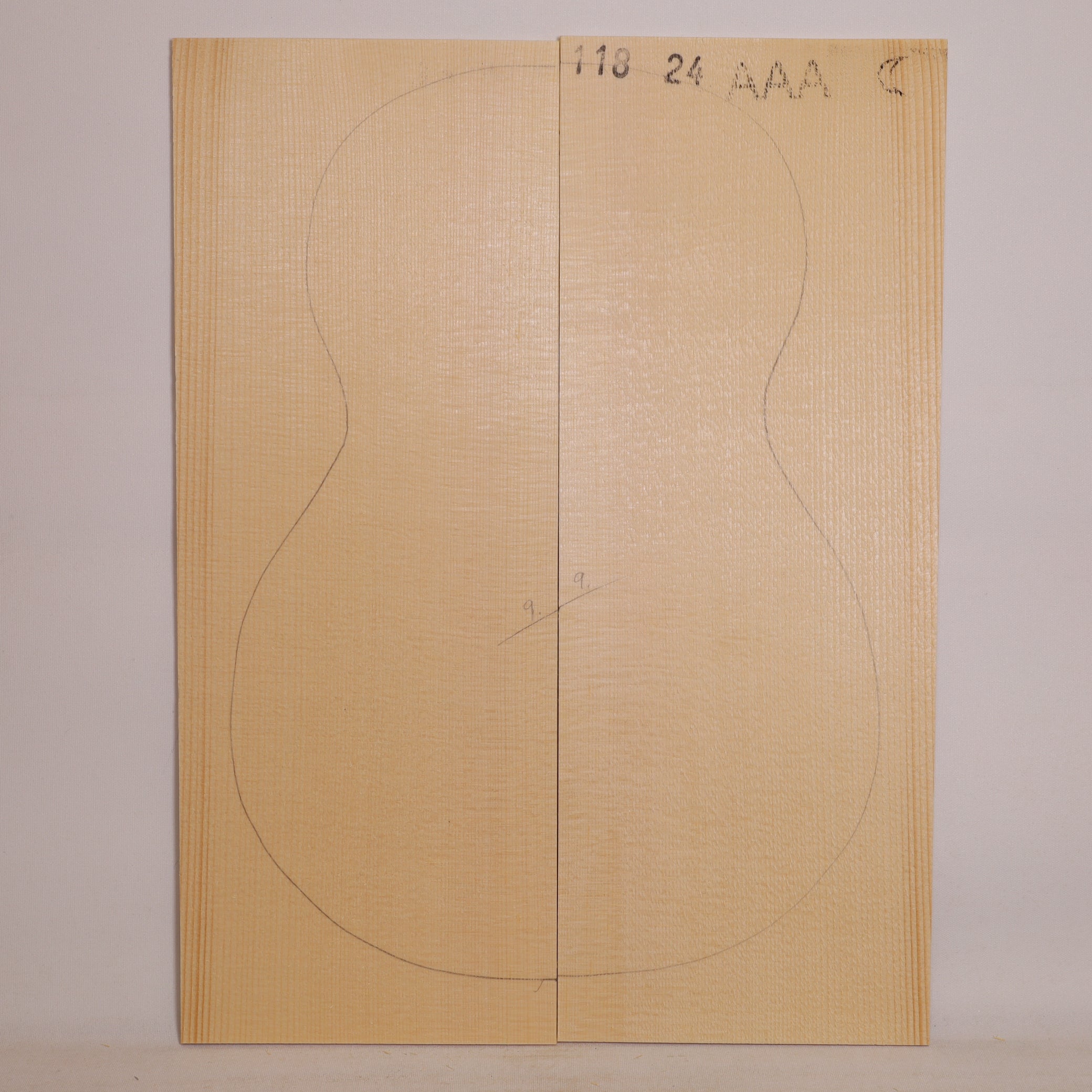 Spruce Top for Ukulele (Baritone) AAA (no. 967)
