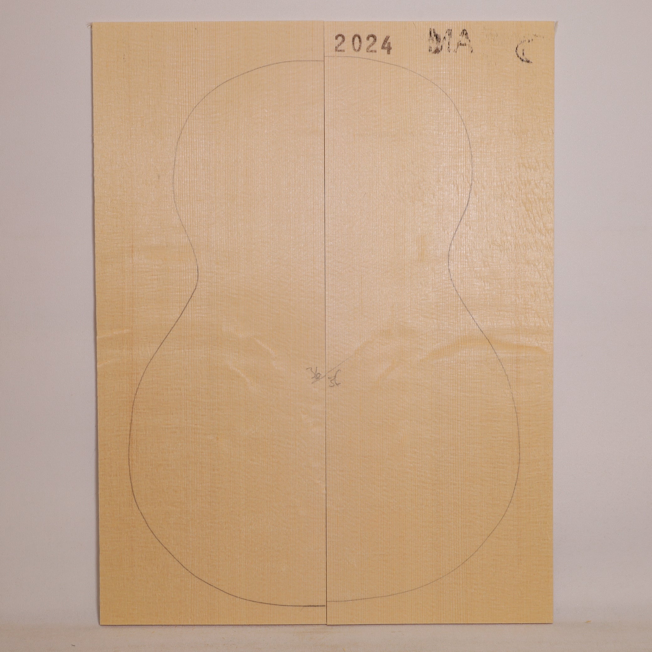 Spruce Top for Ukulele (Baritone) MA (no. 975)