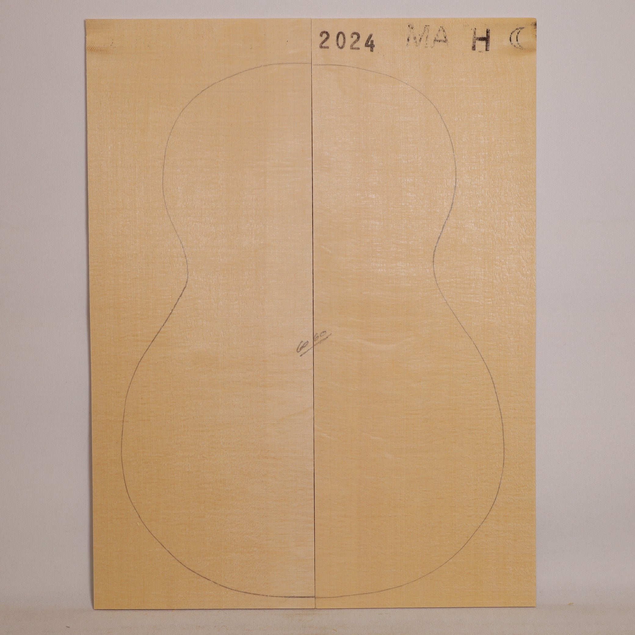 Spruce Top for Ukulele (Baritone) MA (no. 972)
