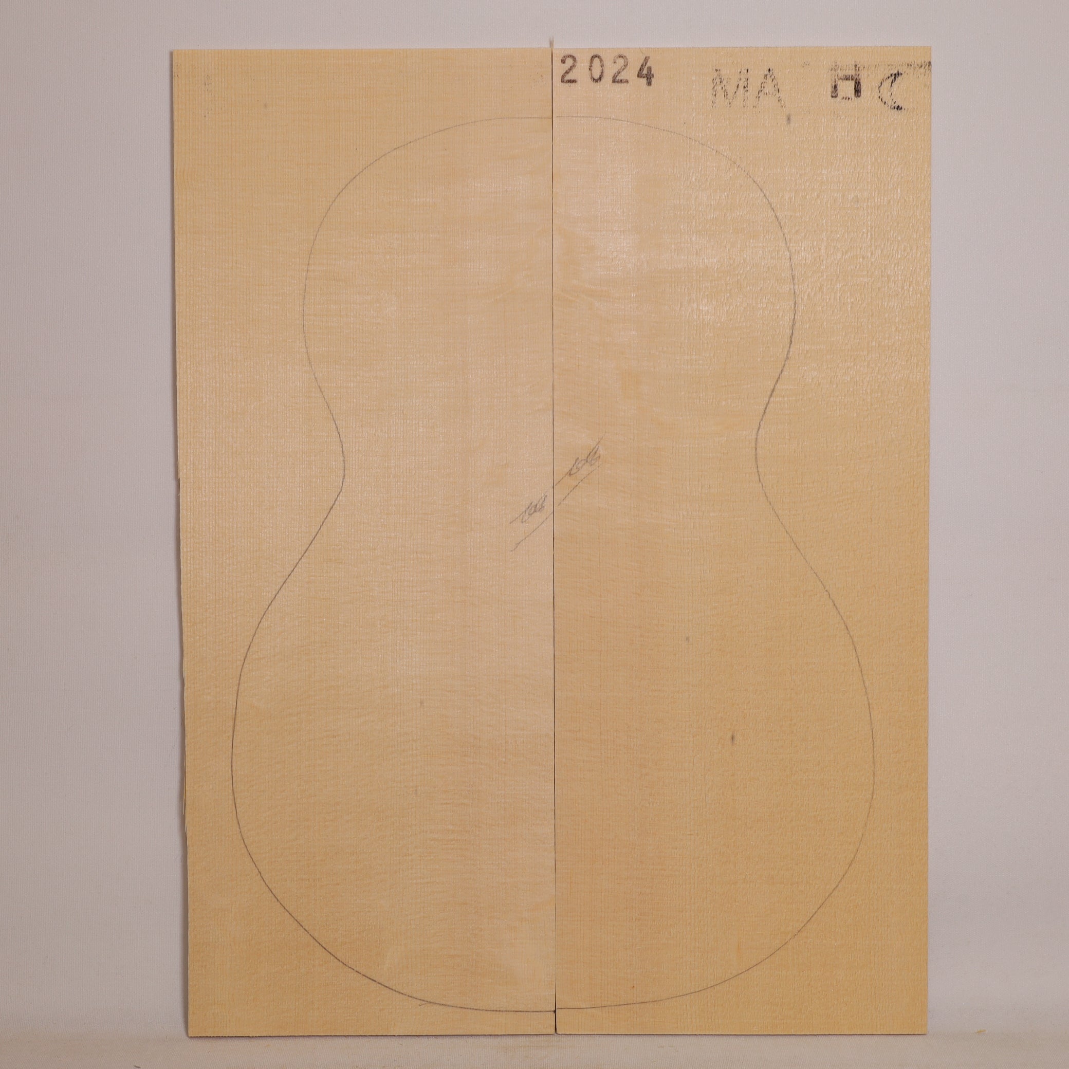 Spruce Top for Ukulele (Baritone) MA (no. 973)